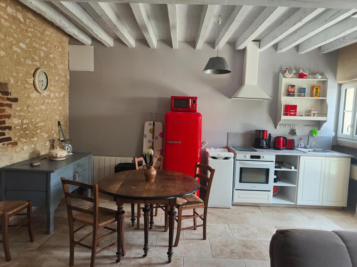 La Petite Maison Dans La Foret Gy-en-Sologne Exteriör bild